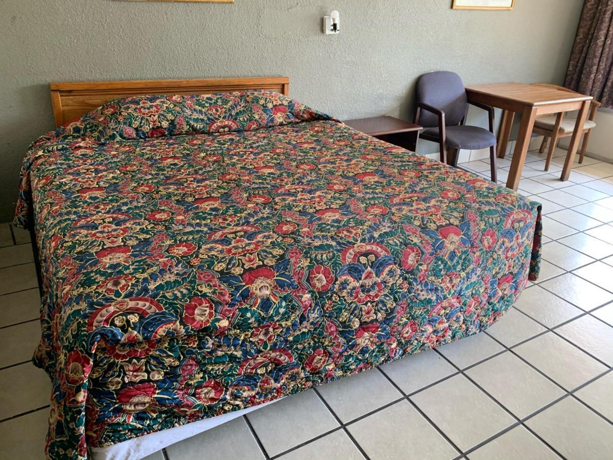 Motel Budget *